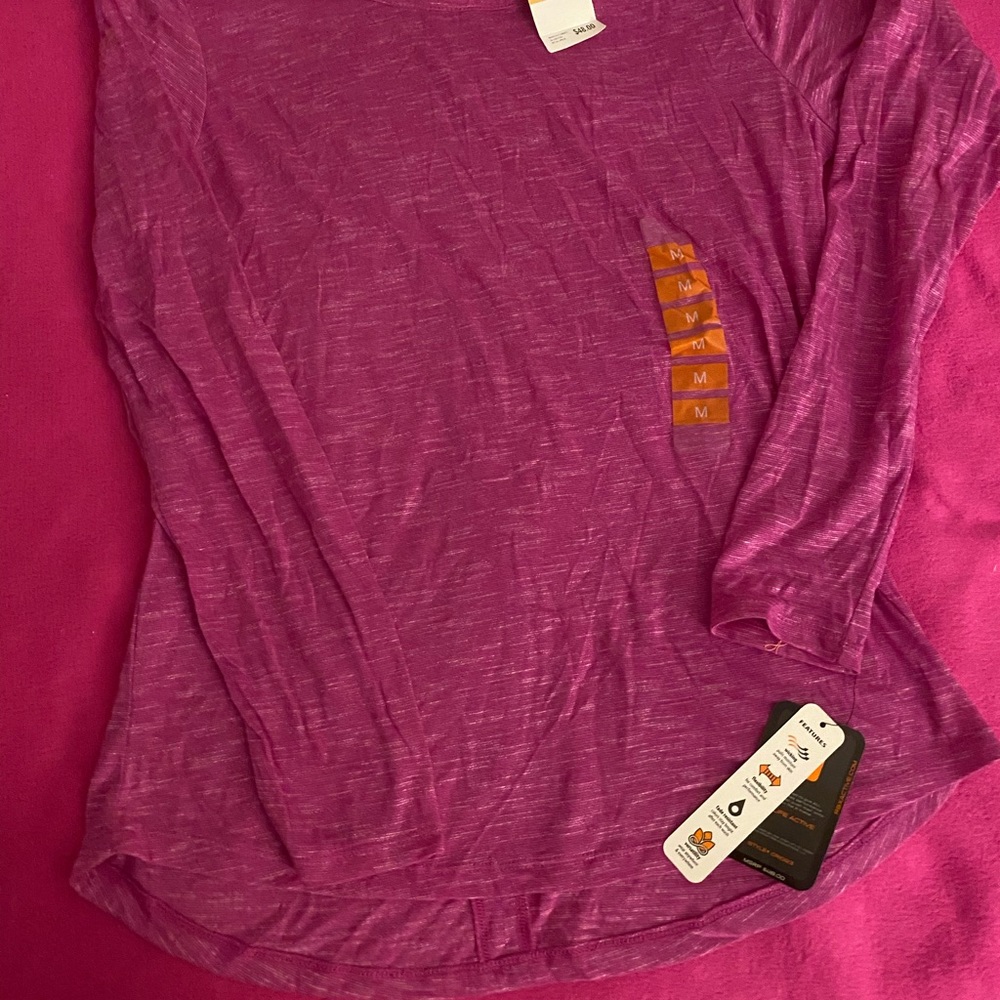 Women’s workout top